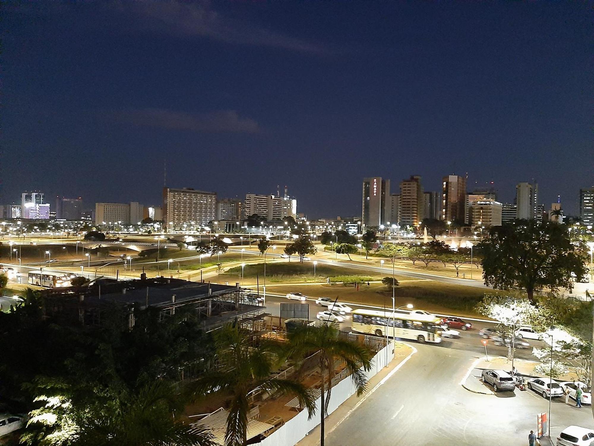 Flat Brasilia 50M2 Com Varanda Екстер'єр фото